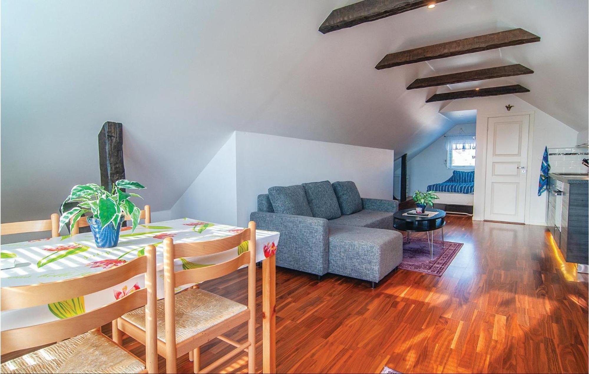 Cozy Apartment In Klintehamn With Wifi المظهر الخارجي الصورة